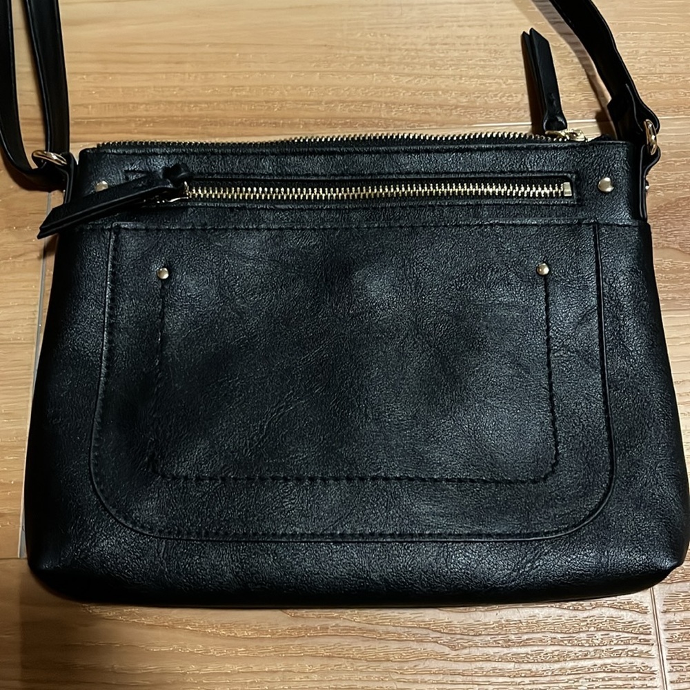 Elegant Black Crossbody Bag - Picture 2 of 5